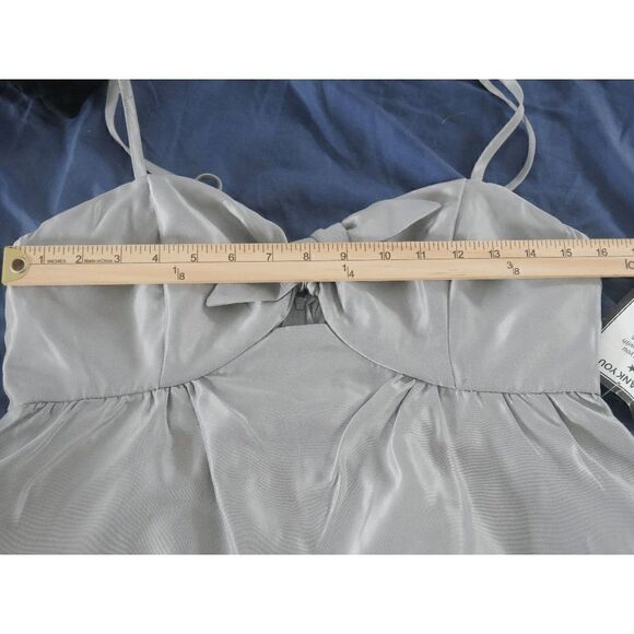 SPEECHLESS Silver Spaghetti Strap Sweetheart Neckline Short Party Fit + Flare Dr - Picture 2 of 5